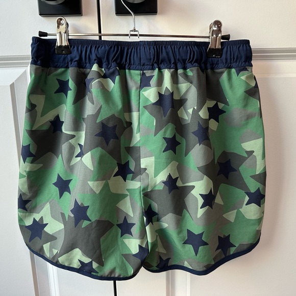 Mini Boden Camo Stars Shorts (Size 15) - Picture 2 of 5